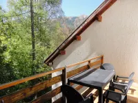 Spacious apartment of 70m2 / 6p. in chalet well located 500m from the village of Allos