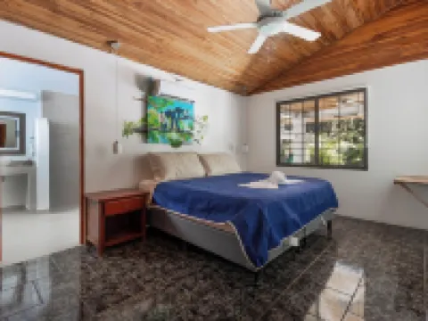 Casa Sueño Verde - Gated Home w/ Private Pool Hoteles en Sardinal