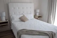 Apartamento con Piscina y Cómodo Espacio de Trabajo Hotels in 