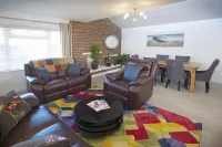 Mae's Lodge -  Your Home Away From Home