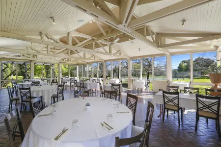 Briars Country Lodge Отели в г. Саттон Форест