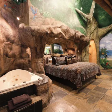 Black Swan Inn Luxurious Theme Rooms