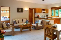 Les Villas d'or Hotels in Praslin Island