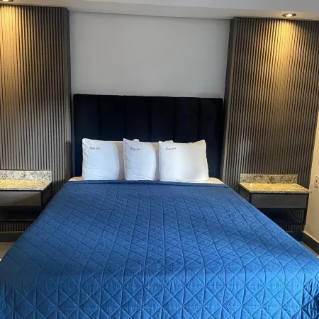 Hotel Suites Royal