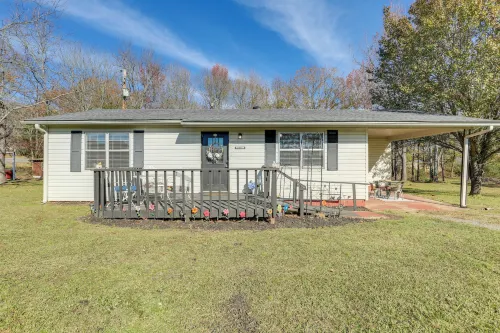 Nature Lover's Haven w/ Fire Pit in Pangburn! Hotels in Heber Springs