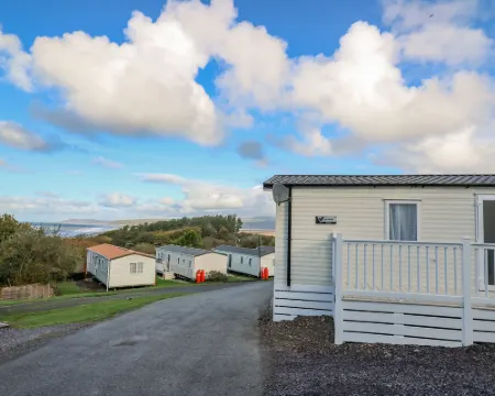 Ystwyth 26 Hotels in Borth