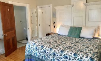 Ellis House Bed & Breakfast