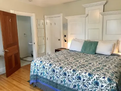 Ellis House Bed & Breakfast