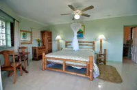 Pimento Lodge Resort - С бассейном