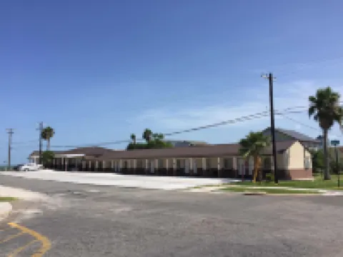 Bay View Inn Hotels in Rockport