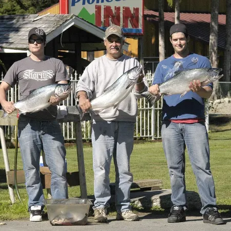 Pioneer Inn by the River