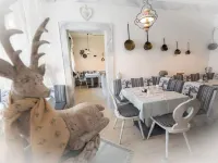 Hotel Garni Hubertus-Nostalgie & Charme Hotels in Fulpmes