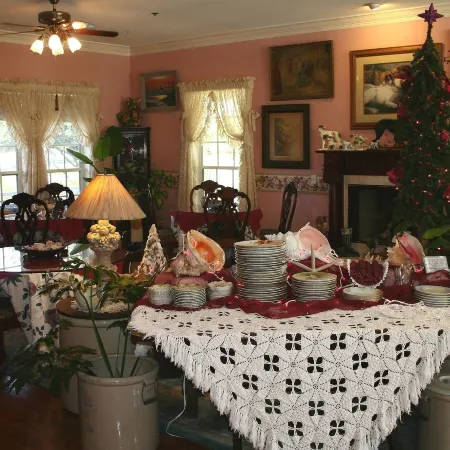 Heron Cay Lakeview Bed & Breakfast