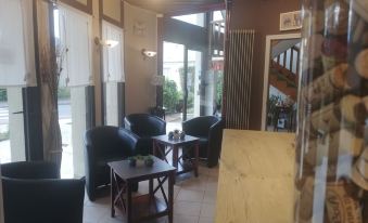 Logis Hotel Restaurant l'Orée des Bois