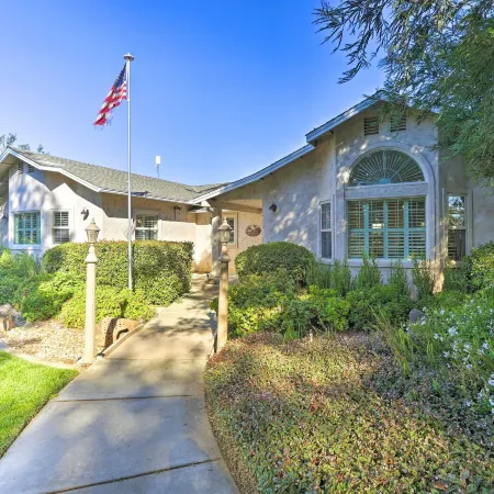 Chic Ranch-Style Home on 33-Acre Walnut Ranch
