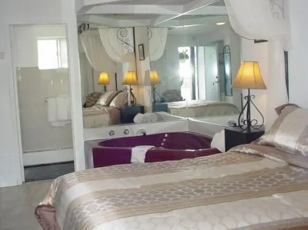 Blue Moon Motel Отели в г. Ниагара Риджинал Мунисипалити