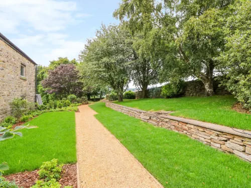 Overlea Cowshed - 5-Star