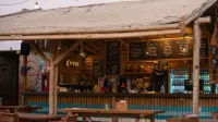 Viajero Paracas Hostel - Bar