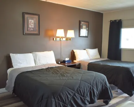 Hillside Inn Pembroke Hotels in Renfrew County