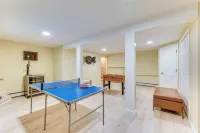 Gore Mountain Retreat: Deck & Game Room - Wifi