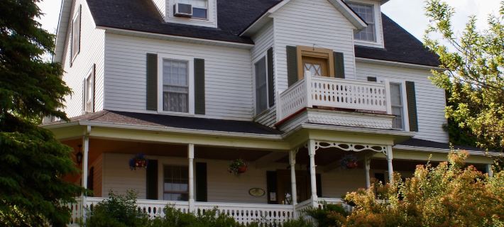 Au Manoir de la rue Merry Ξενοδοχεία στην πόλη Magog