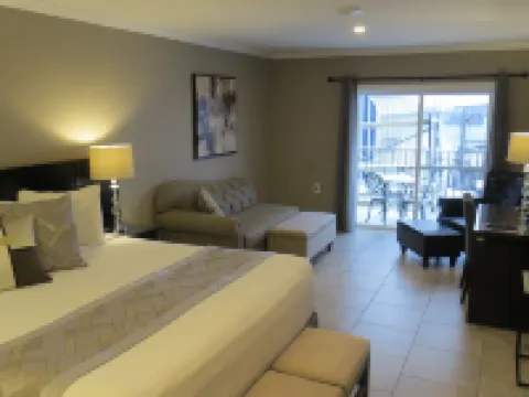 Dockside Suites Hotels in Digby