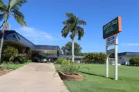 Country Road Motel فنادق في تشارترز تاورز