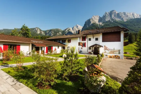 Bayern Resort Hotel (Adults Only)