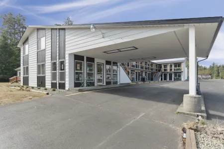 Silver Sands Motel Отели рядом с достопримечательностью «P. Kelly Boss Ocean Walk Landing»