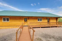 Hill City Log Cabin Along Newton Creek! - Maalaistalo