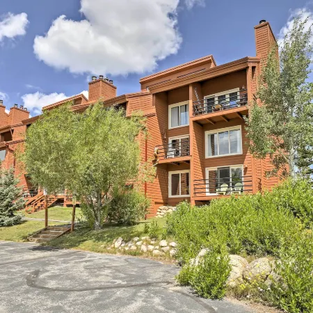 Silverthorne Condo Patio, Mtn Views, Pool Access!