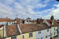 Walton House, Southwold - Beach