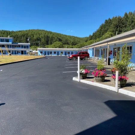 Winchester Bay Inn