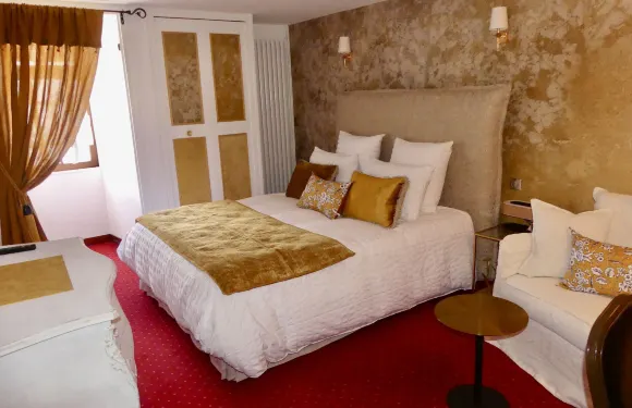 樂查普羅格酒店