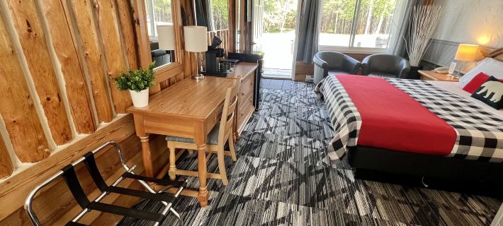 Mystic Isle Motel Отели в г. Алгома