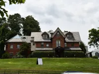 The Sayre Mansion Hotels in Betlehem