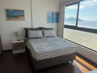 Entirely Opposite to The Sea/ Av Atlântica with WI-FI Praia das Conchas 주변 호텔