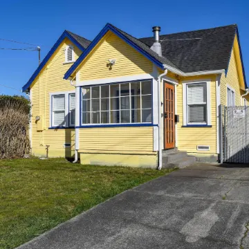 Eureka Cottage Near Sequoia Park and Old Town!