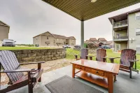 Branson West Vacation Rental w/ Resort Amenities! - Parkplatz
