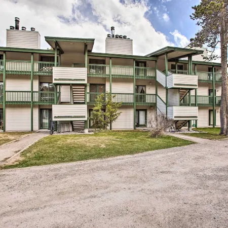 Skiers Dream Upscale Condo by Teton Village!