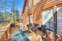 Waterfront Casabella Cottage w/ Kayaks & Fishing - parking