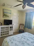 New Central AC! Oceanfront Steps from the Beach, with Pool, Jacuzzi, & BBQ.