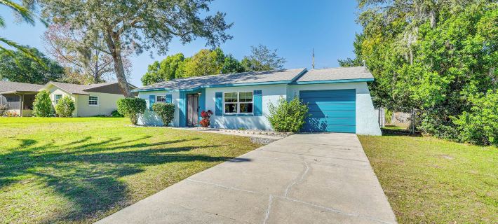 Spring Hill Home - 3 Mi to Weeki Wachee Springs! Hotels in Spring Hill