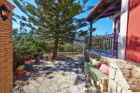 Anemelia' Villa Hotels in 