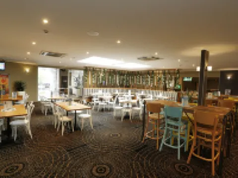 The Lakes Hotel Hotels in Wyong
