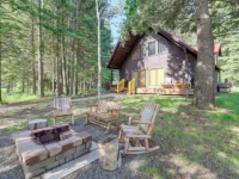 Beautiful McCall Cabin Perfect for Families! Hotels in McCall