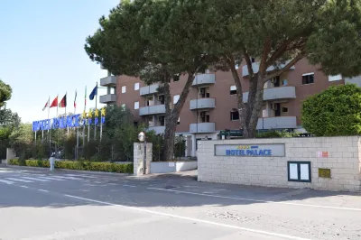 Hotel Palace 2000 Hôtels à : 