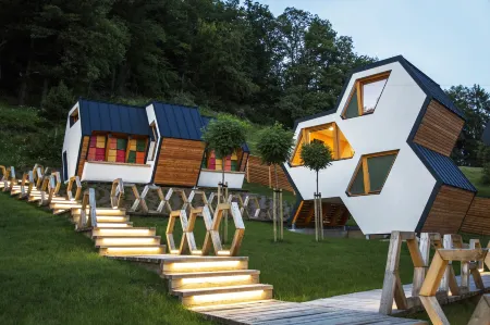 Apartments Beeland Skok Отели в г. Zalec