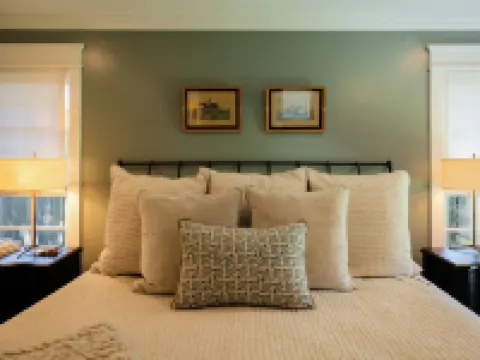 2 Homes On 1 Lot Sleeps 14 / McGregor Retreat Hotels in McGregor