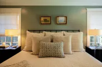 2 Homes On 1 Lot Sleeps 14 / McGregor Retreat